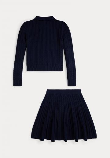 Вязаная кофта