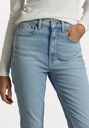 Узкие джинсы
