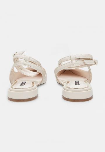 Туфли с ремешком