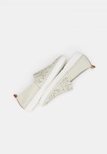 Гандбольные кроссовки