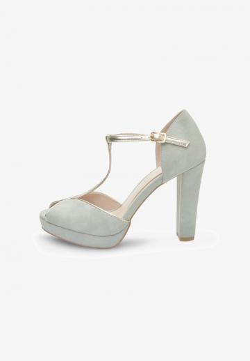 Туфли с ремешком