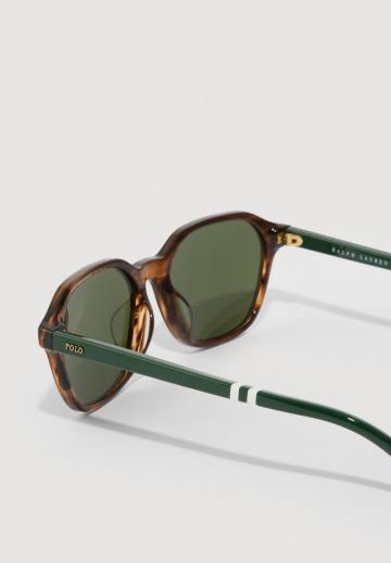 Солнечные очки