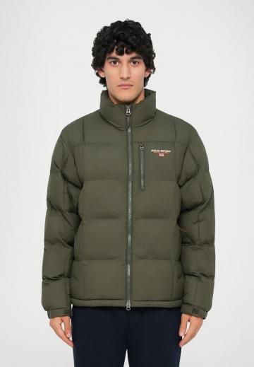 Зимняя куртка