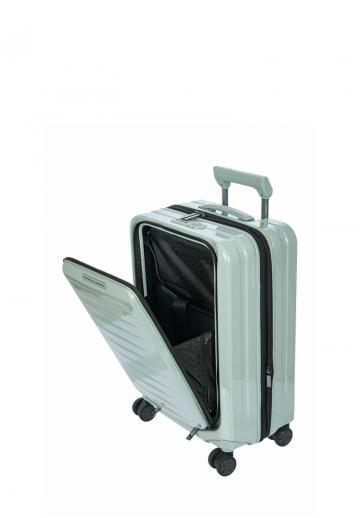 Чемодан на колесах