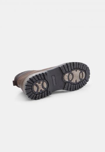 Ботинки на шнуровке