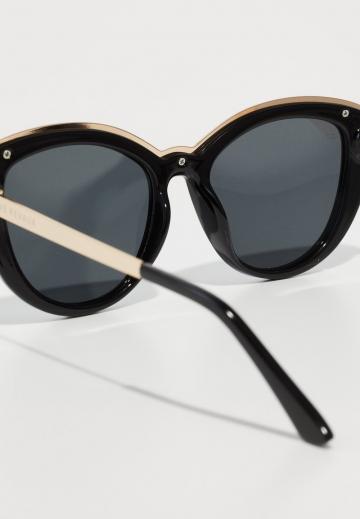 Солнечные очки