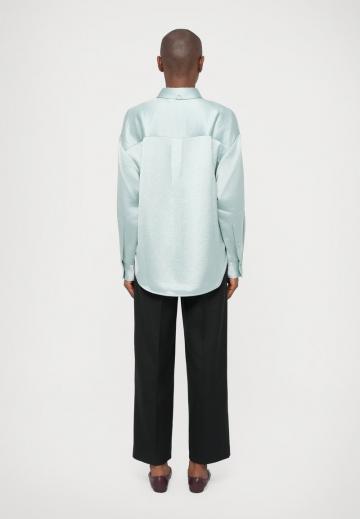 Атласная блузка