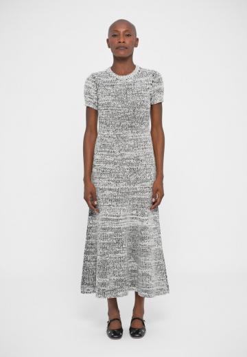 Вязаное платье