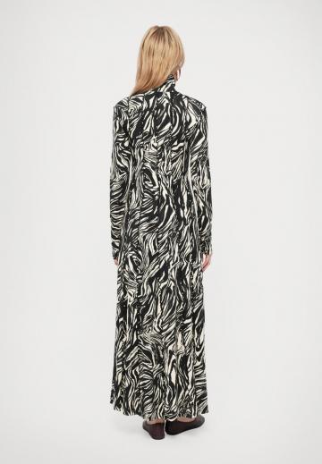 Длинное платье