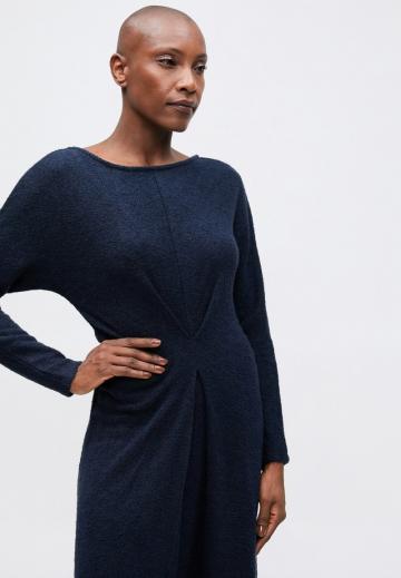 Вязаное платье