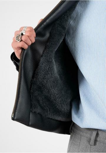 Кожаная куртка