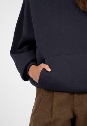 Пуловер с капюшоном