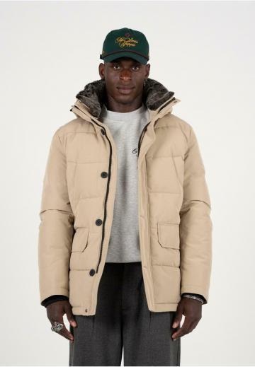 Зимняя куртка