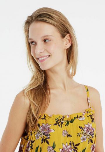 Топ на бретельках