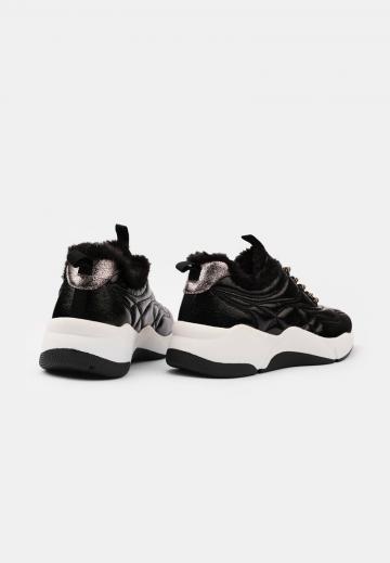 Гандбольные кроссовки