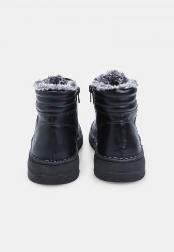 Сапожки на танкетке