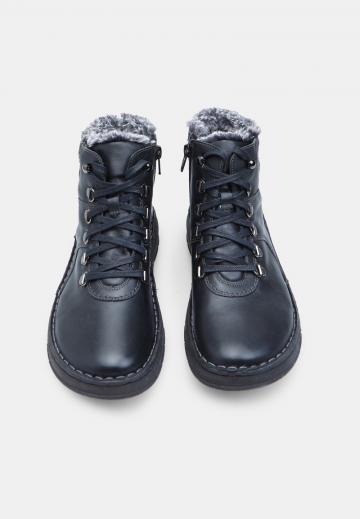 Сапожки на танкетке