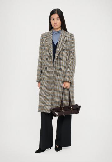 Шерстяное пальто