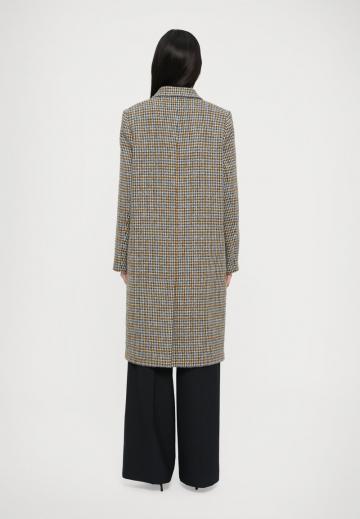 Шерстяное пальто