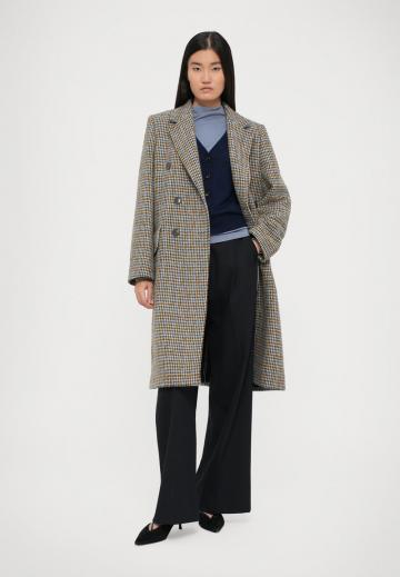 Шерстяное пальто