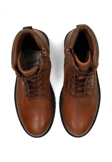 Ботинки на шнуровке