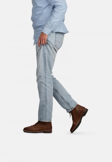 Ботинки на шнуровке