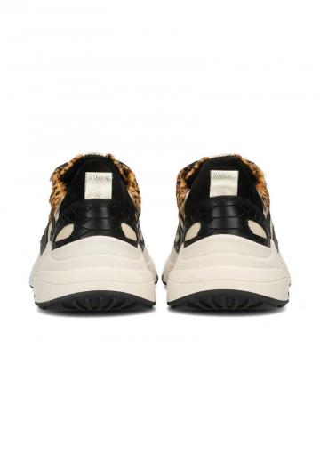 Гандбольные кроссовки