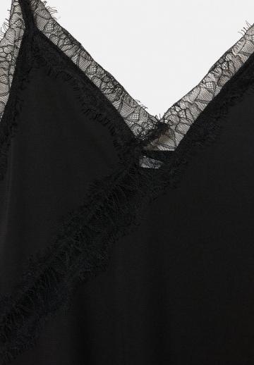 Топ на бретельках