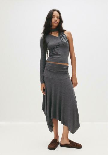 Блузка без рукавов