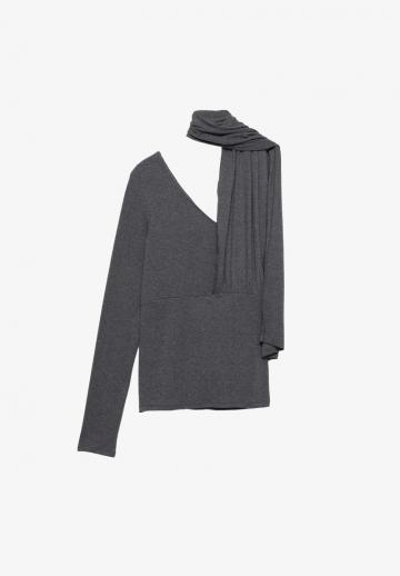 Блузка без рукавов