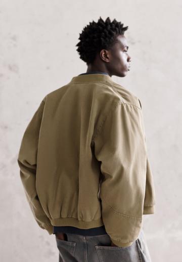 Куртка бомбер