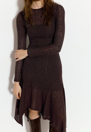 Вязаное платье