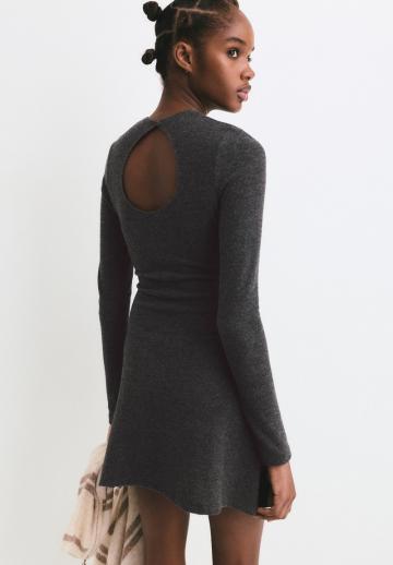 Короткое платье