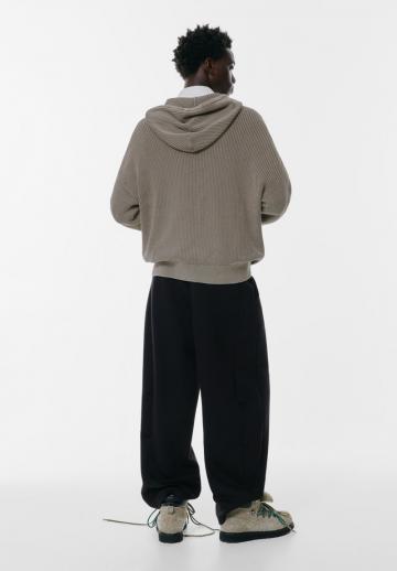 Вязаная кофта