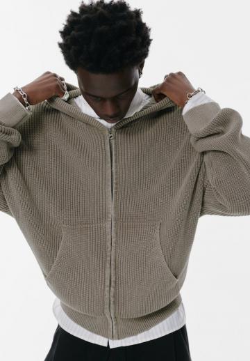 Вязаная кофта