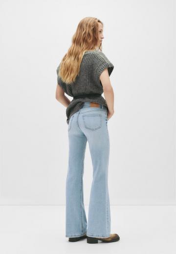 Клешеные брюки