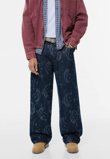 Прямые джинсы