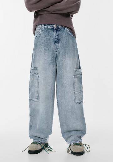 Прямые джинсы