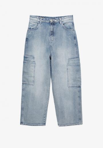 Прямые джинсы