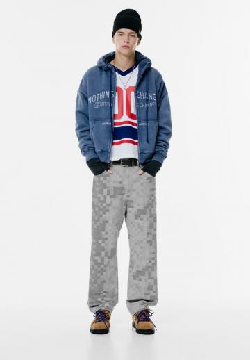 Прямые джинсы