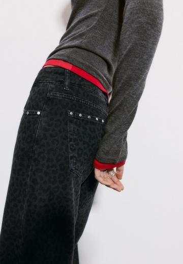 Прямые джинсы