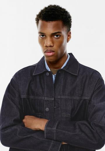 Джинсовая куртка