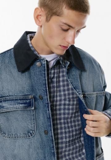 Джинсовая куртка