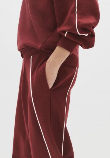 Спортивные штаны