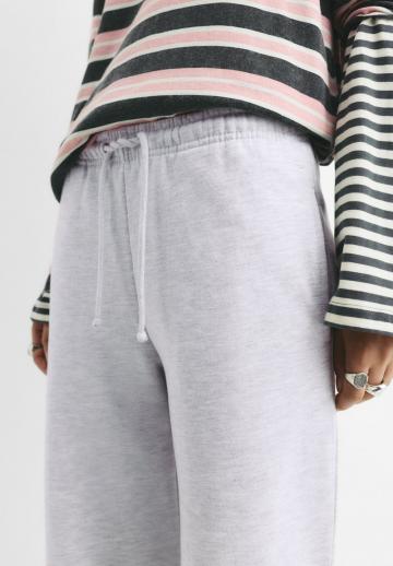 Спортивные штаны