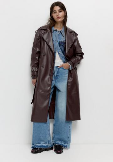 Пальто из искусственной кожи