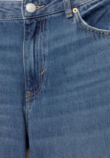 Клешеные джинсы