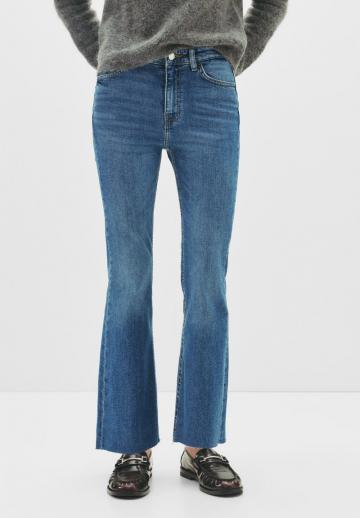 Клешеные брюки