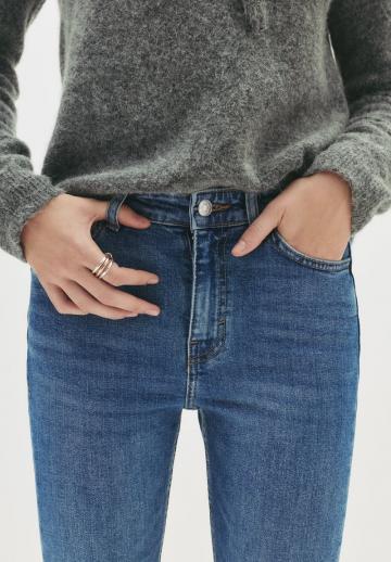 Клешеные брюки