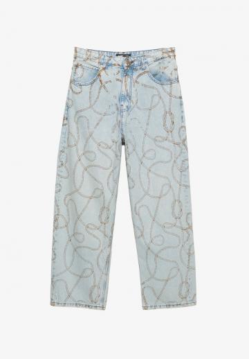 Прямые джинсы